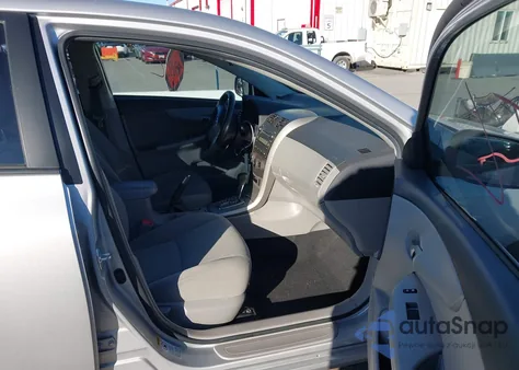 2011 Toyota Corolla Le z USA, uszkodzony, nr VIN 2T1BU4EE5BC646572